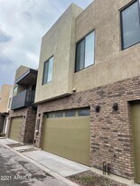 901 S Smith Rd in Tempe, AZ - Building Photo