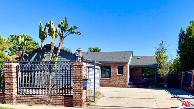 property at 5818 Morella Ave
