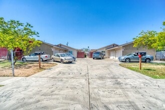 508 S Dearing Ave, Unit 101 in Fresno, CA - Foto de edificio - Building Photo