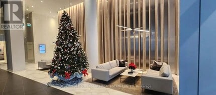 448 Burnhamthorpe Rd W in Mississauga, ON - Building Photo - Building Photo