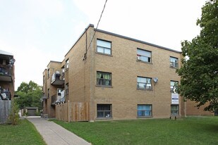 32 Wasdale Cres Apartments