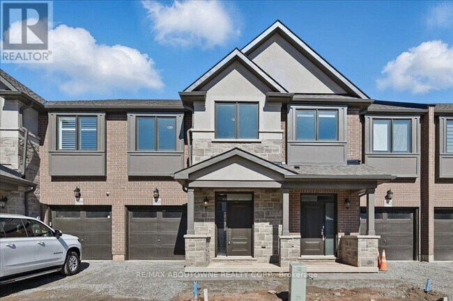 2184-2184 Postmaster Dr in Oakville, ON - Building Photo - Building Photo