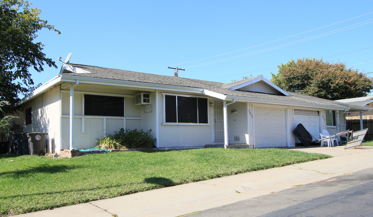 Almond Terrace Duplexes in Sacramento, CA - Building Photo