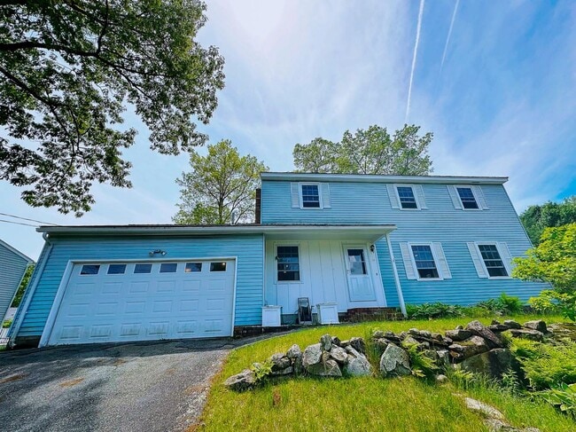 10 Friar Tuck Ln in Nashua, NH - Building Photo - Building Photo