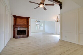 15803 Pryor Dr in Missouri City, TX - Foto de edificio - Building Photo