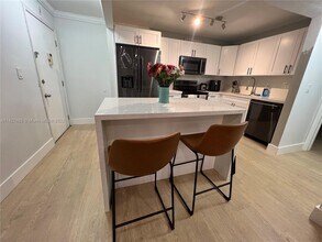 9225 SW 87th Ave-Unit -A12 in Miami, FL - Building Photo - Building Photo