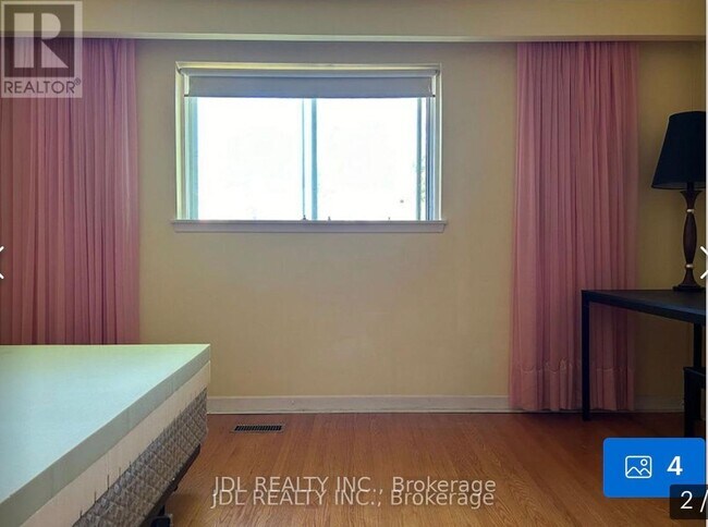 135 Estelle Ave in Toronto, ON - Building Photo - Building Photo