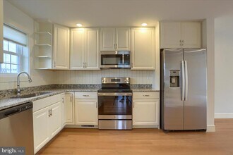 45 N Penn St in Palmyra, PA - Building Photo - Building Photo