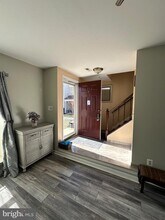 326 Lancaster Square in Sterling, VA - Building Photo - Building Photo