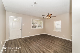 421 Monica Ln in Pearl, MS - Foto de edificio - Building Photo