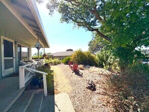100 Fairfax Ct in Vallejo, CA - Building Photo - Building Photo
