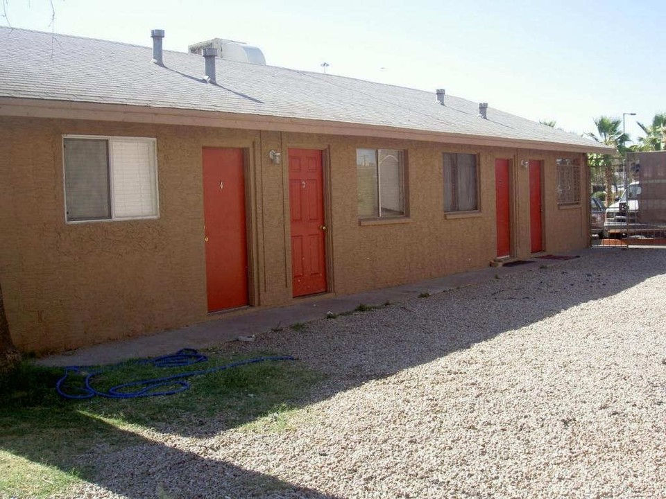 1609 W Latham St in Phoenix, AZ - Building Photo