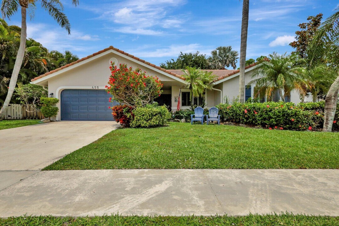 455 Mohawk Ln in Boca Raton, FL - Building Photo