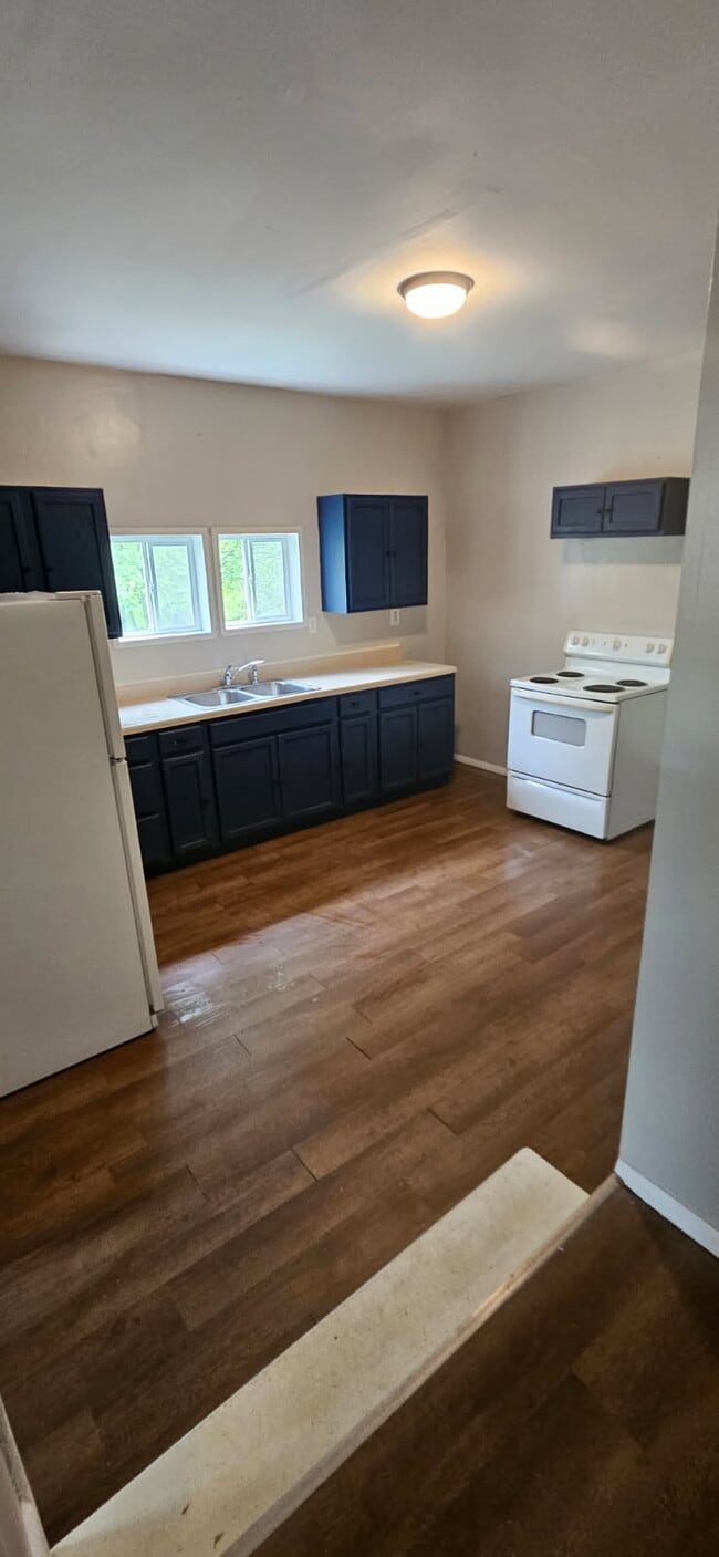 35 Willow St, Unit 1
