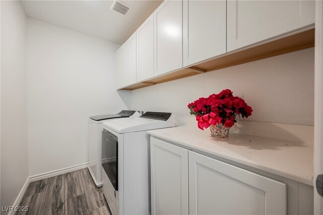 property at 376 Yellow Finch Ln