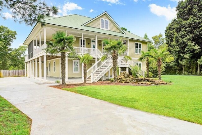 214 Bates Retreat