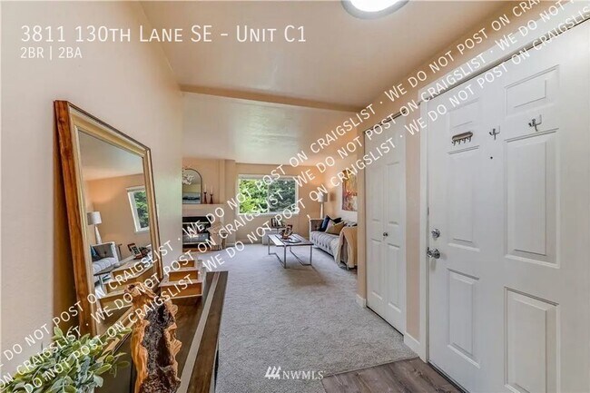 3811 130th Ln SE, Unit Unit C1 in Bellevue, WA - Building Photo - Building Photo