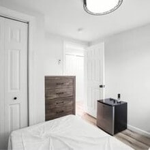 5201 Banks Pl NE, Unit Room 1 in Washington, DC - Foto de edificio - Building Photo