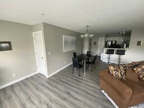 4305 Timberbrooke Dr in Greensboro, NC - Building Photo - Building Photo