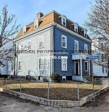 110 Perkins St, Unit 7 in Somerville, MA - Building Photo - Building Photo