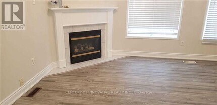 32 Yellowood Cir in Vaughan, ON - Building Photo - Building Photo