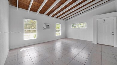 1501 SW 21st St in Fort Lauderdale, FL - Building Photo - Building Photo