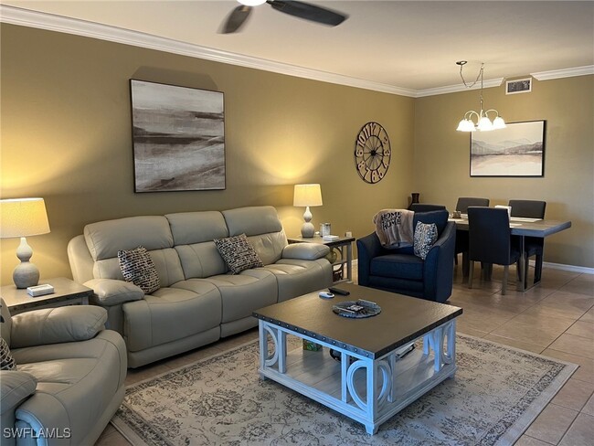 10111 Colonial Country Club Blvd in Ft. Myers, FL - Building Photo - Building Photo