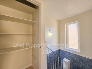 140 Royal Terrace NW in Edmonton, AB - Building Photo - Building Photo