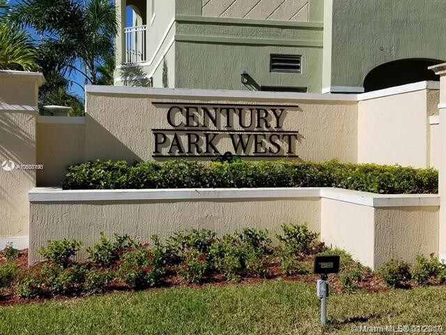 290 NW 109th Ave-Unit -216 in Miami, FL - Building Photo