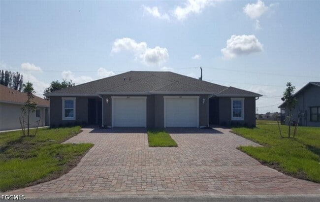 property at 1907 Andalusia Blvd