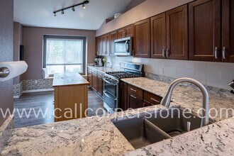 6950 Highland Vista Dr in Colorado Springs, CO - Building Photo - Building Photo