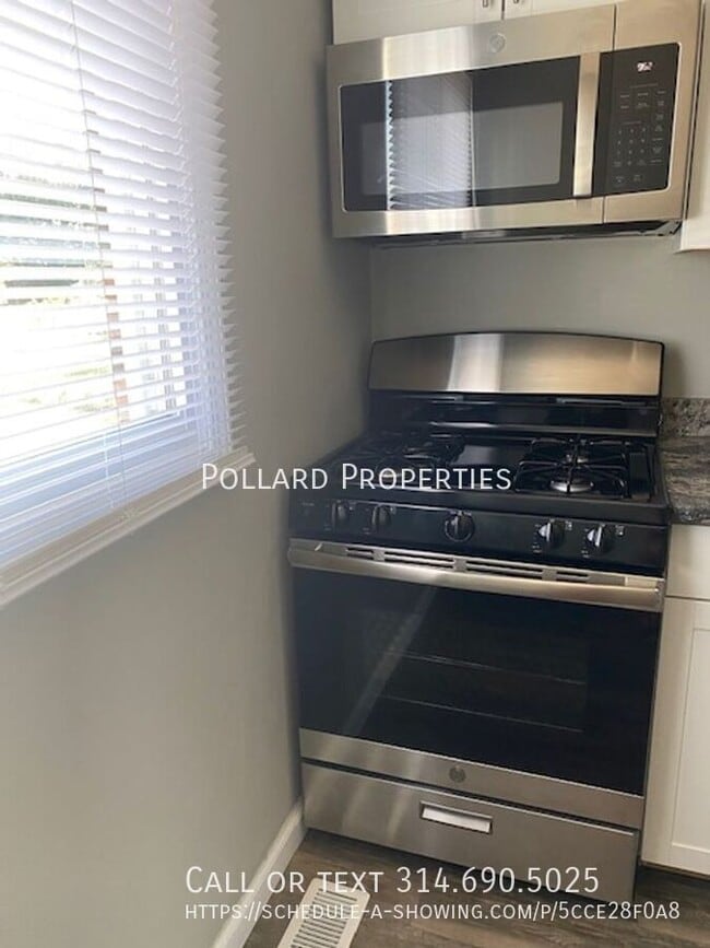 300 Arlington Way in Warrenton, MO - Building Photo - Building Photo