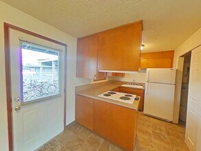 115 S 20th St in Philomath, OR - Building Photo - Building Photo