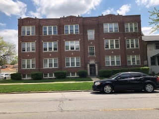 33rd & Ridgeland Ave in Berwyn, IL - Building Photo