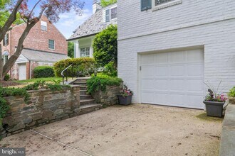 5513 Park St in Chevy Chase, MD - Building Photo - Building Photo