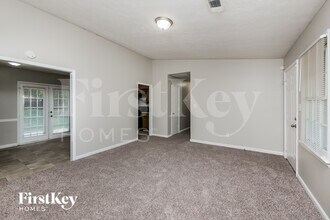 255 Remington Trail in Ellenwood, GA - Foto de edificio - Building Photo