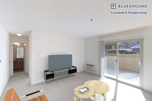 1600 Villa St, Unit SI FL1-ID7357A in Mountain View, CA - Building Photo