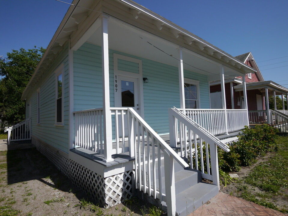 1907 Redell St in Jacksonville, FL - Building Photo