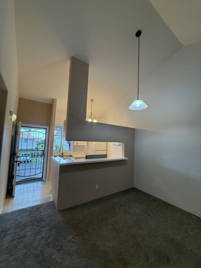 property at 75-6081-6081 Ali‘i Dr