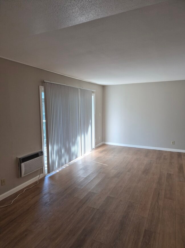 property at 1036 Oak Grove Rd