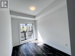 3 Bancroft Ln in Richmond Hill, ON - Building Photo - Building Photo