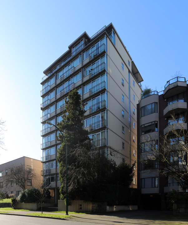 Park Terrace in Vancouver, BC - Building Photo