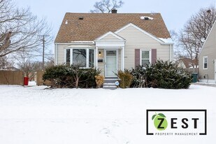 1636 W Marshall St in Ferndale, MI - Building Photo