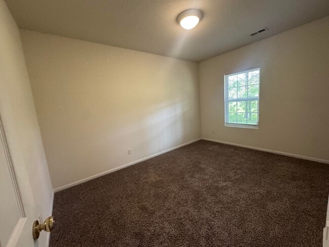 3410 E St Charles Rd in Columbia, MO - Building Photo - Building Photo