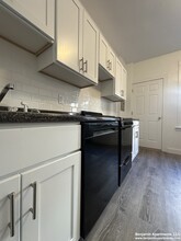 1383 Commonwealth Ave, Unit A in Boston, MA - Building Photo - Building Photo