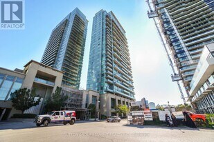 2221-165 Legion Rd N in Toronto, ON - Building Photo