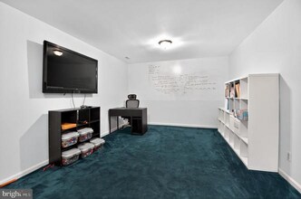 22040 Caravel Ct in California, MD - Building Photo - Building Photo