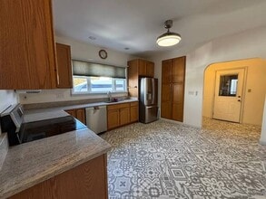 527 Alexander St in Schenectady, NY - Building Photo - Building Photo