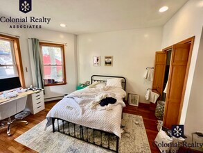 25 Gibbs St in Brookline, MA - Building Photo - Building Photo