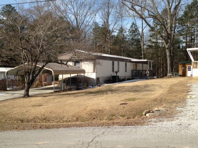 9043 Dallas Hollow Rd in Soddy Daisy, TN - Building Photo